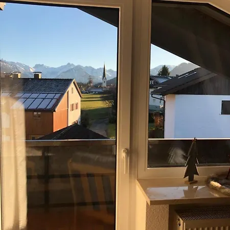 Apartmán Gaestehaus Aurikel 16 *